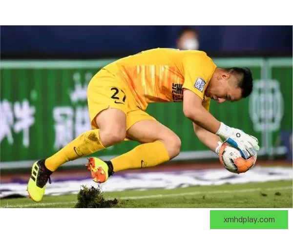 朱利亚诺赫拉德-马丁先触球却动作过重引发争议 朱利亚诺赫拉德-马丁先触球却动作过重引发争议