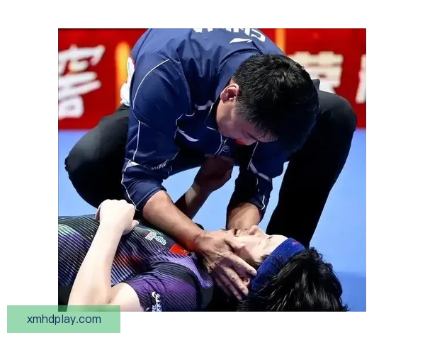 刘国正妻子为王楚钦比赛落泪直呼太难 达科教练被打服累到撑地